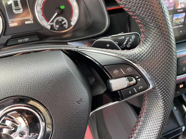 Škoda Kamiq 1,5 TSi/110kW DSG- Monte Carlo - foto 17