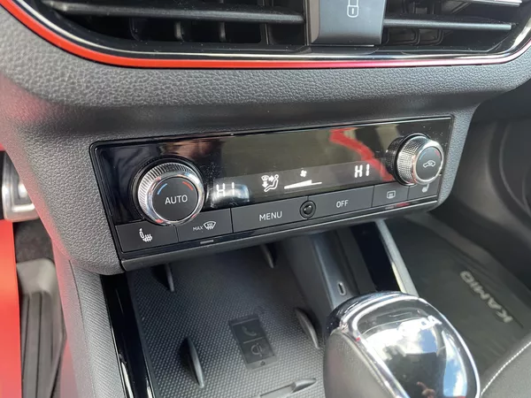 Škoda Kamiq 1,5 TSi/110kW DSG- Monte Carlo - foto 40