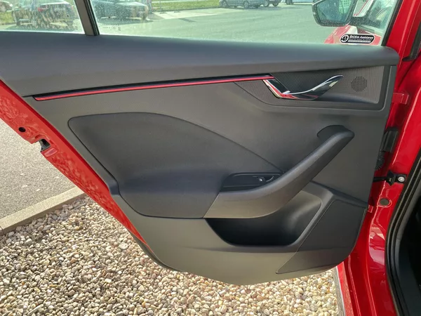 Škoda Kamiq 1,5 TSi/110kW DSG- Monte Carlo - foto 51