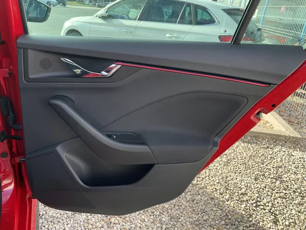 Škoda Kamiq 1,5 TSi/110kW DSG- Monte Carlo - foto 55
