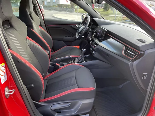 Škoda Kamiq 1,5 TSi/110kW DSG- Monte Carlo - foto 60