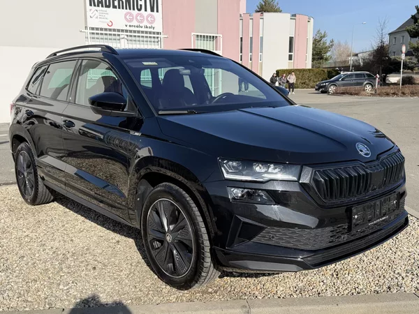 Škoda Karoq 2,0 TSi/140kW 4x4 DSG Sportlin
