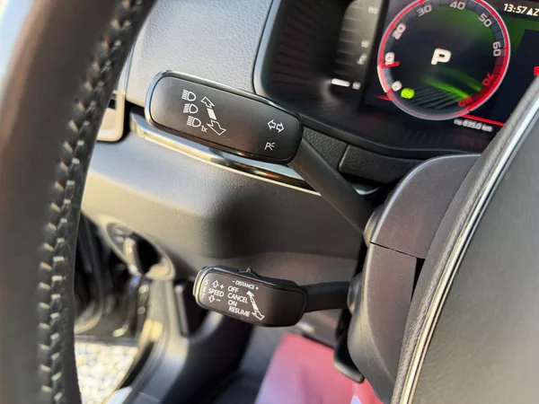 Škoda Karoq 2,0 TSi/140kW 4x4 DSG Sportlin - foto 20