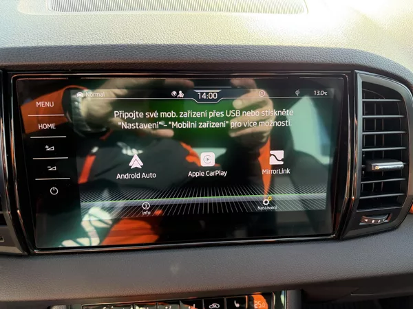 Škoda Karoq 2,0 TSi/140kW 4x4 DSG Sportlin - foto 36