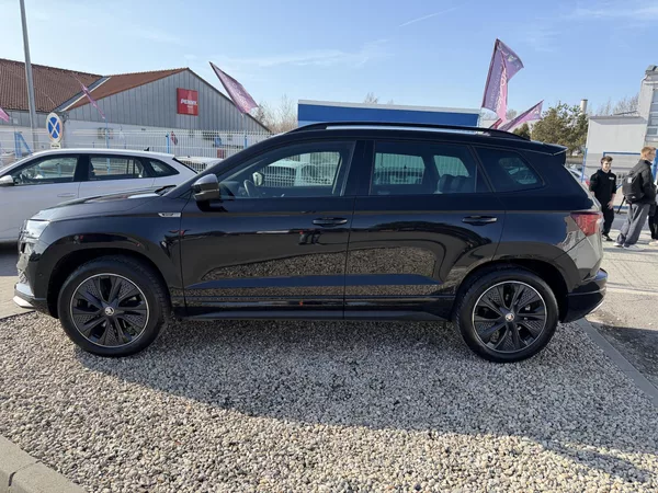 Škoda Karoq 2,0 TSi/140kW 4x4 DSG Sportlin - foto 4
