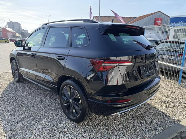 Škoda Karoq 2,0 TSi/140kW 4x4 DSG Sportlin - foto 5
