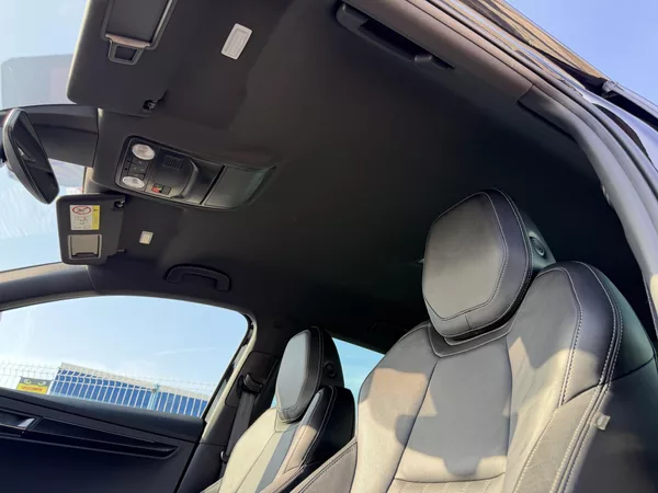 Škoda Karoq 2,0 TSi/140kW 4x4 DSG Sportlin - foto 54