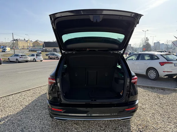Škoda Karoq 2,0 TSi/140kW 4x4 DSG Sportlin - foto 70