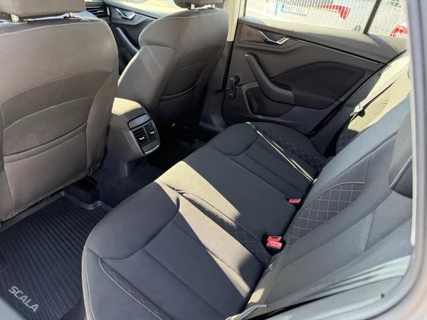 Škoda Scala 1,0 TSi/81kW - Ambition - foto 39