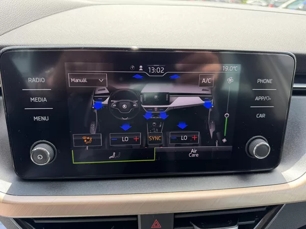 Škoda Scala 1,0 TSi/81kW - STYLE - foto 29