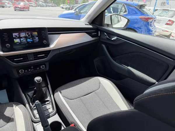 Škoda Scala 1,0 TSi/81kW - STYLE - foto 38