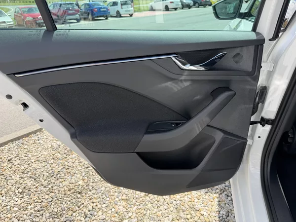 Škoda Scala 1,0 TSi/81kW - STYLE - foto 39