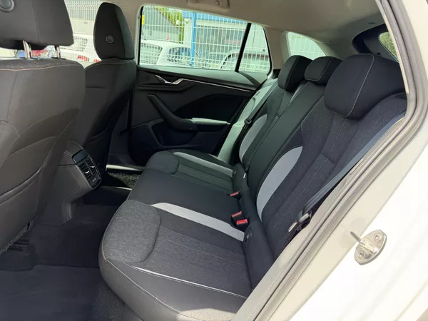 Škoda Scala 1,0 TSi/81kW - STYLE - foto 40