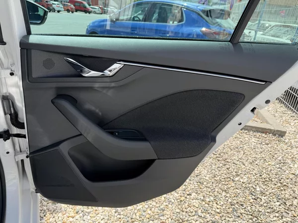 Škoda Scala 1,0 TSi/81kW - STYLE - foto 42