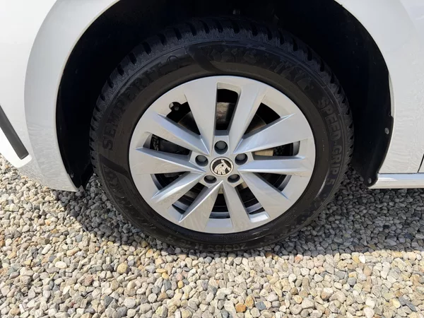Škoda Scala 1,0 TSi/85kW Selection - foto 67