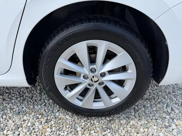 Škoda Scala 1,0 TSi/85kW Selection - foto 68