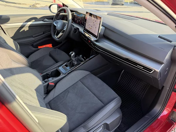 Volkswagen Golf TSi/110kW - STYLE,Webasto,H&K - foto 60