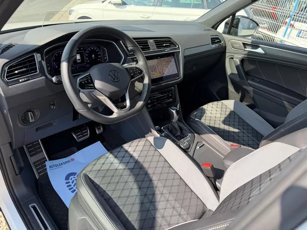 Volkswagen Tiguan R-Line 2,0 TSi/180kW 4x4 DSG - foto 15