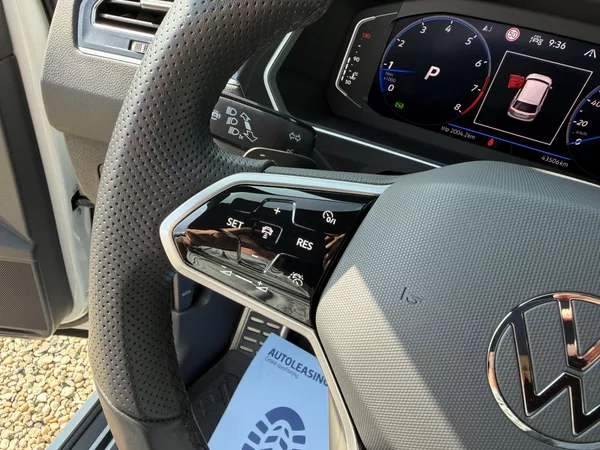Volkswagen Tiguan R-Line 2,0 TSi/180kW 4x4 DSG - foto 19