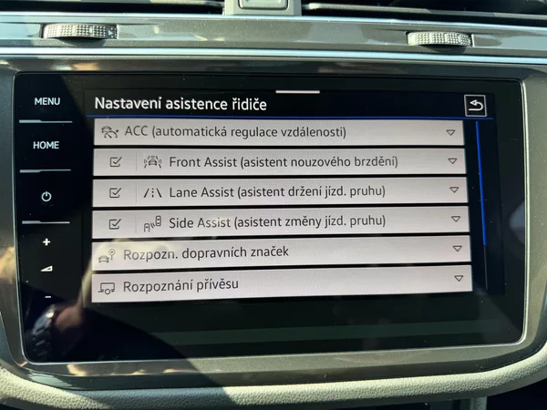 Volkswagen Tiguan R-Line 2,0 TSi/180kW 4x4 DSG - foto 42