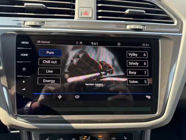 Volkswagen Tiguan R-Line 2,0 TSi/180kW 4x4 DSG - foto 44