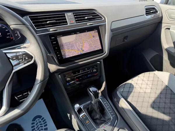 Volkswagen Tiguan R-Line 2,0 TSi/180kW 4x4 DSG - foto 57