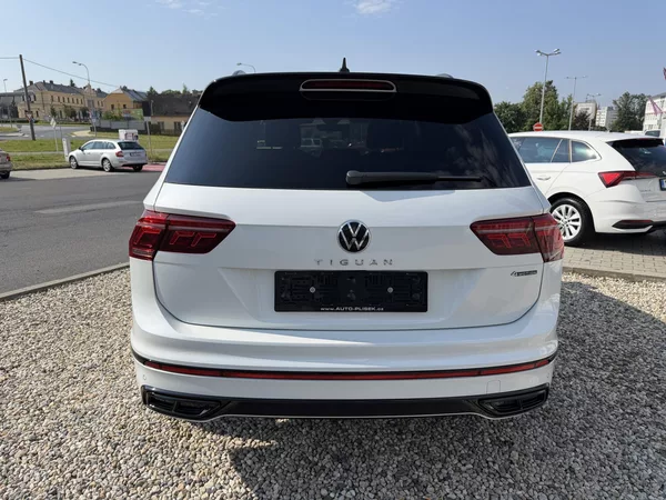 Volkswagen Tiguan R-Line 2,0 TSi/180kW 4x4 DSG - foto 6