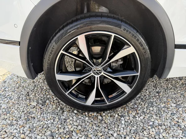 Volkswagen Tiguan R-Line 2,0 TSi/180kW 4x4 DSG - foto 90