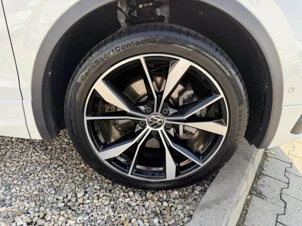 Volkswagen Tiguan R-Line 2,0 TSi/180kW 4x4 DSG - foto 91