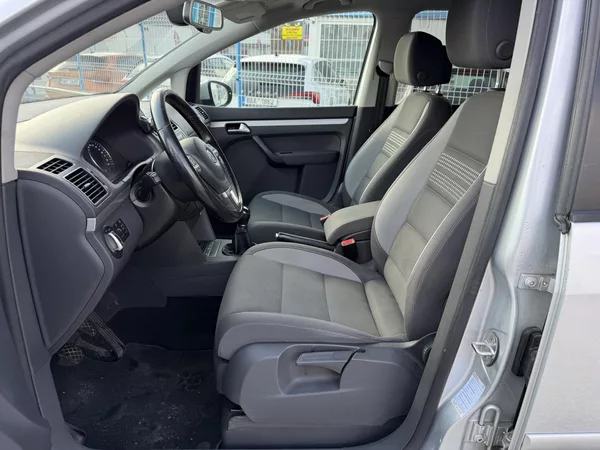 Volkswagen Touran 1,6 TDi/77kW - Webasto,TZ,... - foto 12