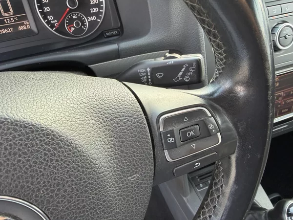 Volkswagen Touran 1,6 TDi/77kW - Webasto,TZ,... - foto 17