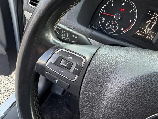 Volkswagen Touran 1,6 TDi/77kW - Webasto,TZ,... - foto 18