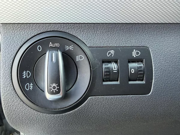 Volkswagen Touran 1,6 TDi/77kW - Webasto,TZ,... - foto 20