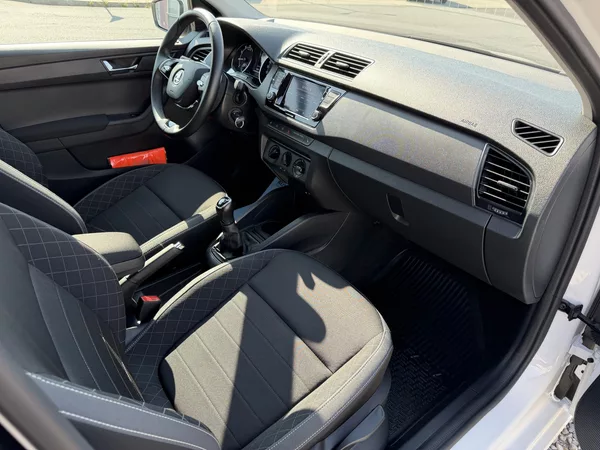 Škoda Fabia Com.III 1,0 TSi/70kW -Ambition - foto 42