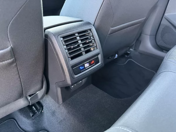 Volkswagen Golf GTD 2,0 TDi/147kW - DSG,Matrix - foto 57