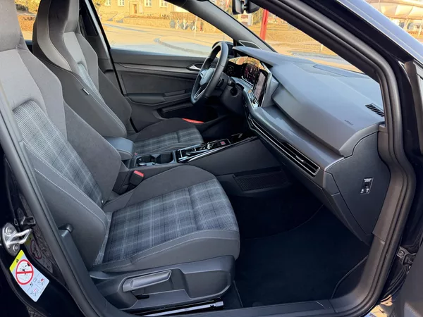 Volkswagen Golf GTD 2,0 TDi/147kW - DSG,Matrix - foto 63