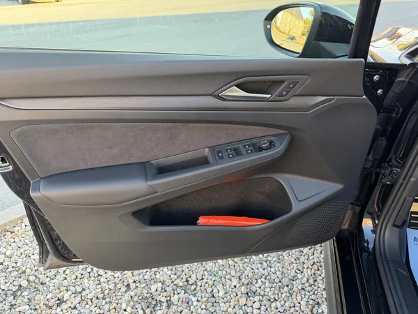 Volkswagen Golf GTD 2,0 TDi/147kW - DSG,Matrix - foto 9