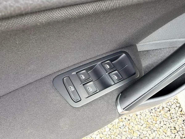 Volkswagen Golf Combi VII 1,6 TDi/85kW - foto 10