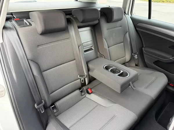 Volkswagen Golf Combi VII 1,6 TDi/85kW - foto 46