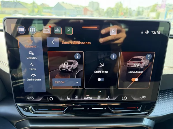Cupra Formentor 1,5 eTSi/110kW - DSG - foto 30