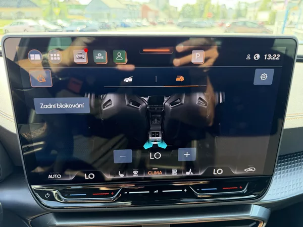 Cupra Formentor 1,5 eTSi/110kW - DSG - foto 45