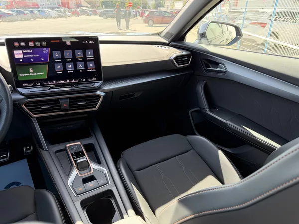 Cupra Formentor 1,5 eTSi/110kW - DSG - foto 56