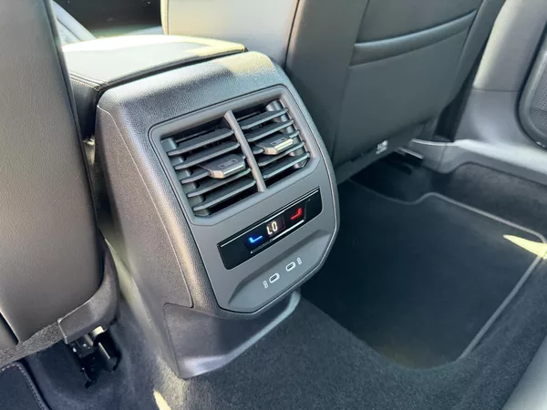 Cupra Formentor 1,5 eTSi/110kW - DSG - foto 60