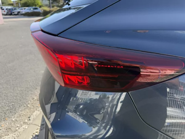 Cupra Formentor 1,5 eTSi/110kW - DSG - foto 82