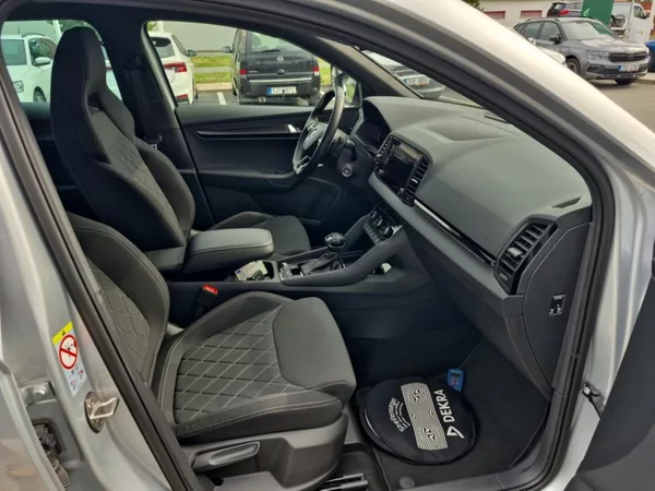 Škoda Karoq 1,5 TSi/110kW DSG - SPORTLINE - foto 9