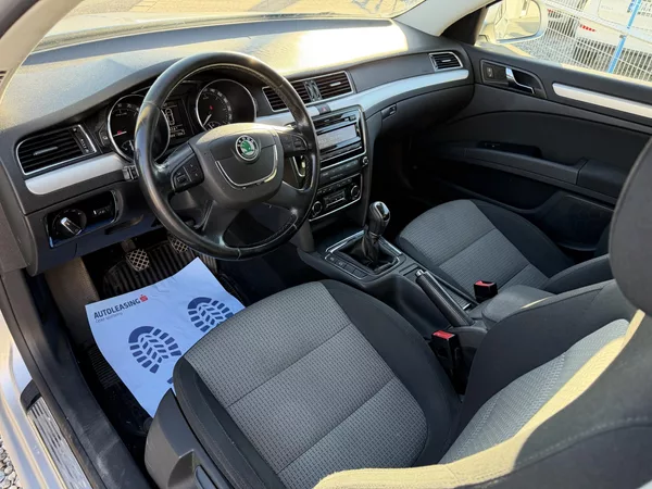 Škoda Superb II 2,0 TDi/103kW - Klima,ESP,. - foto 13