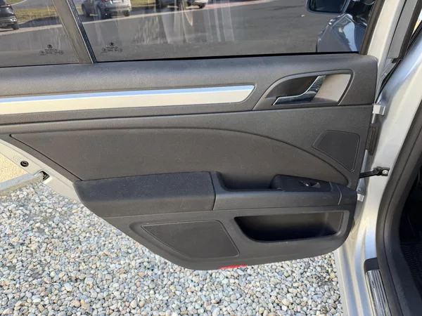 Škoda Superb II 2,0 TDi/103kW - Klima,ESP,. - foto 31