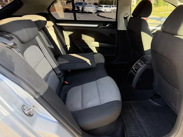 Škoda Superb II 2,0 TDi/103kW - Klima,ESP,. - foto 35