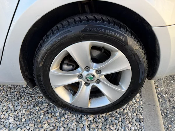 Škoda Superb II 2,0 TDi/103kW - Klima,ESP,. - foto 52