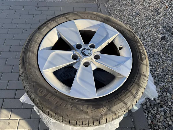 Škoda Superb II 2,0 TDi/103kW - Klima,ESP,. - foto 59